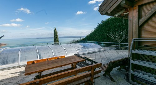 (AAA) Premium-Wohnhaus mit unvergleichlichem Panoramablick auf den Balaton (33880)