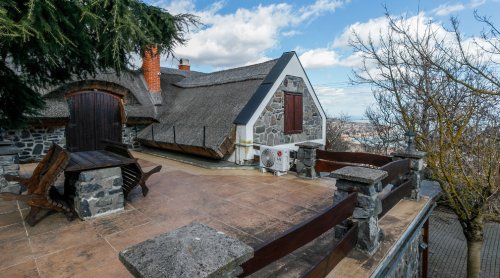 (AAA) Premium-Wohnhaus mit unvergleichlichem Panoramablick auf den Balaton (33880)