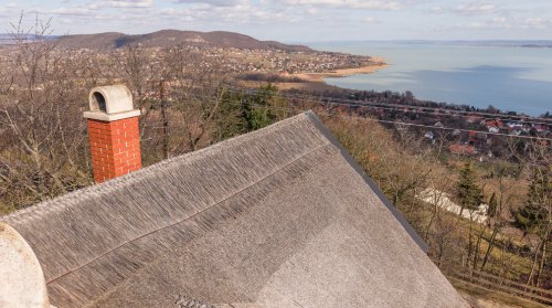 (AAA) Premium-Wohnhaus mit unvergleichlichem Panoramablick auf den Balaton (33880)
