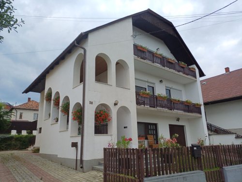 5-2(AAA) Erstbezug nach Renovierung im Zentrum von Hévíz (KK055-2)