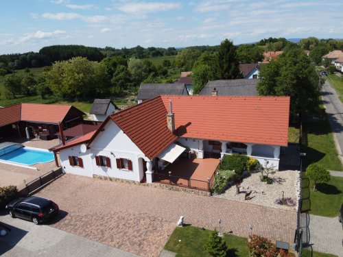 (AAA) Traumhaftes Anwesen in einer Spitzenlage Nähe Balaton (CM333-3)