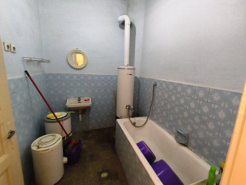 Renovierungsbedürftiges  Herrenhaus in ruhigen, harmonischer Waldumgebung (KK227)