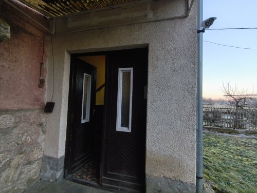 Renovierungsbedürftiges  Herrenhaus in ruhigen, harmonischer Waldumgebung (KK227)