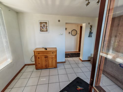 (BAA) Solides Landhaus am Weinberg &amp; zusätzliche Pinze (CM190-5)