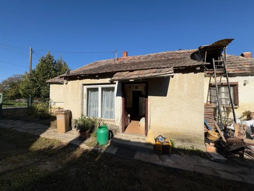 (BBA) Sanierungsbedürftiges  Haus in ruhiger Umgebung (KK0800)