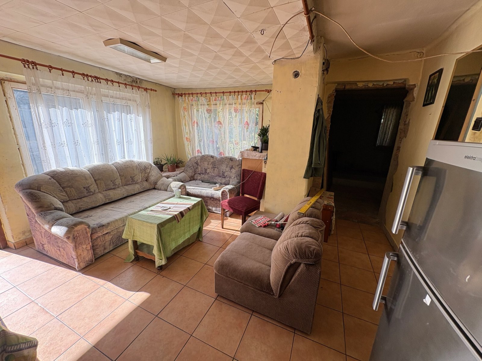 (BBA) Sanierungsbedürftiges  Haus in ruhiger Umgebung