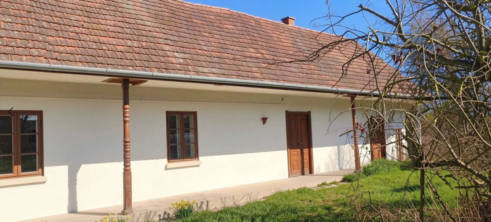 (BCA) Sanierungbedürftiges Dorfhaus an Handwerker günstig abzugeben