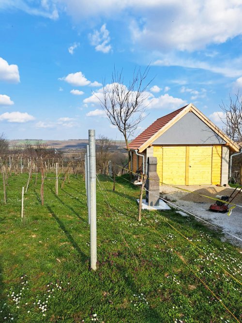 (AAA) Renoviertes Weinberghaus in ruhiger Lage (KK1948)