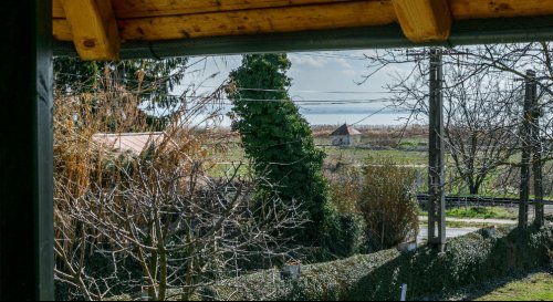 (AAA)  Anspruchsvoll renovierte Doppelhaushälfte mit Balaton-Panorama (33886)
