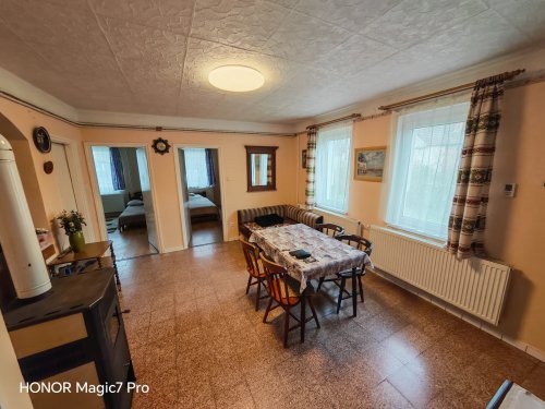(BAA) Renoviertes Einfamilienhaus in ruhiger, naturnaher Lage (BB0670)