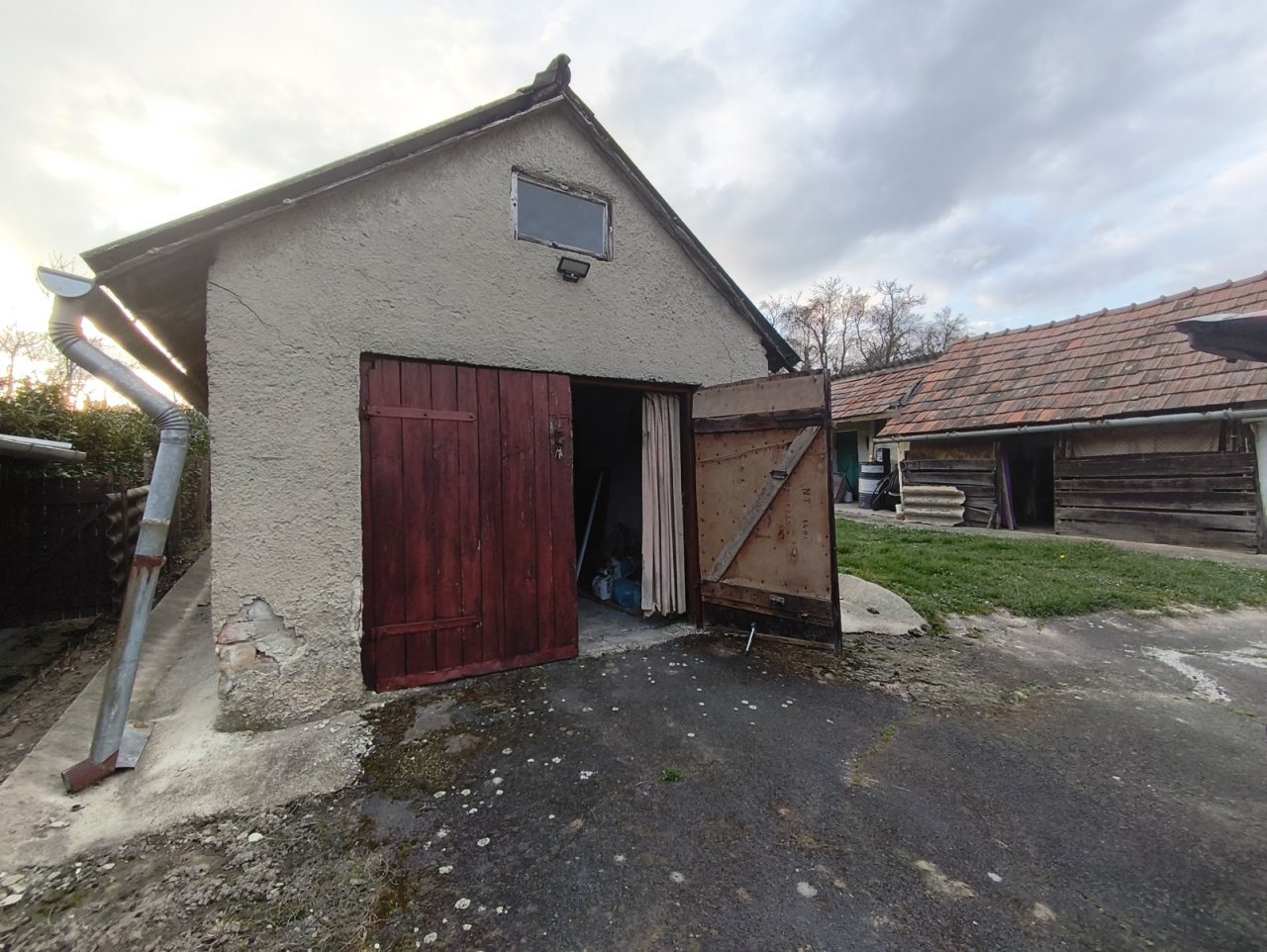 Renoviertes Einfamilienhaus in ruhiger, naturnaher Lage (KK0323)
