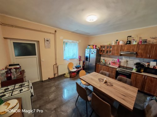 (ABA) Großes Einfamilienhaus  nur 10 km vom Plattensee (BB8725)