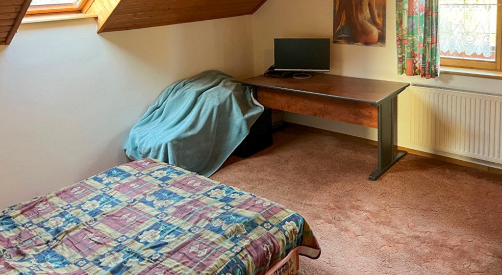 (AAA) Großés Einfamilienhaus in einer ruhigen Straße (33891)