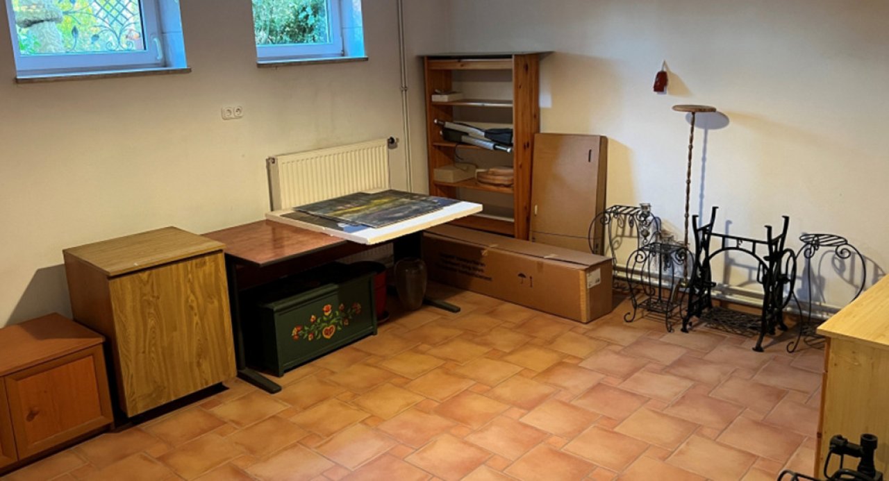 (AAA) Großés Einfamilienhaus in einer ruhigen Straße (33891)