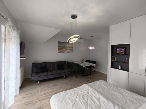 (AAA) Möbeliertes Appartement im Zentrum  mit Tiefgaragenplatz (KK0410)