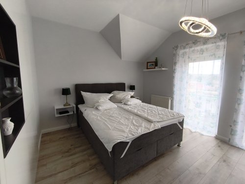 (AAA) Möbeliertes Appartement im Zentrum  mit Tiefgaragenplatz (KK0410)
