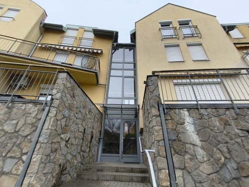 (AAA) Möbeliertes Appartement im Zentrum  mit Tiefgaragenplatz (KK0410)