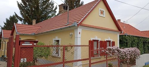 (AAA) Liebevoll renoviertes Bauernhaus in ruhiger Lage mit getrennten Apartment (AAA) (WH1158-2)
