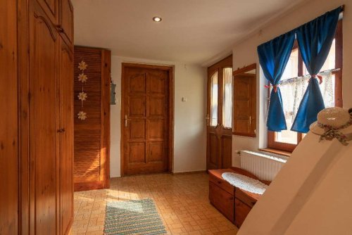 (AAA) Liebevoll renoviertes Bauernhaus in ruhiger Lage mit getrennten Apartment (AAA) (WH1158-2)