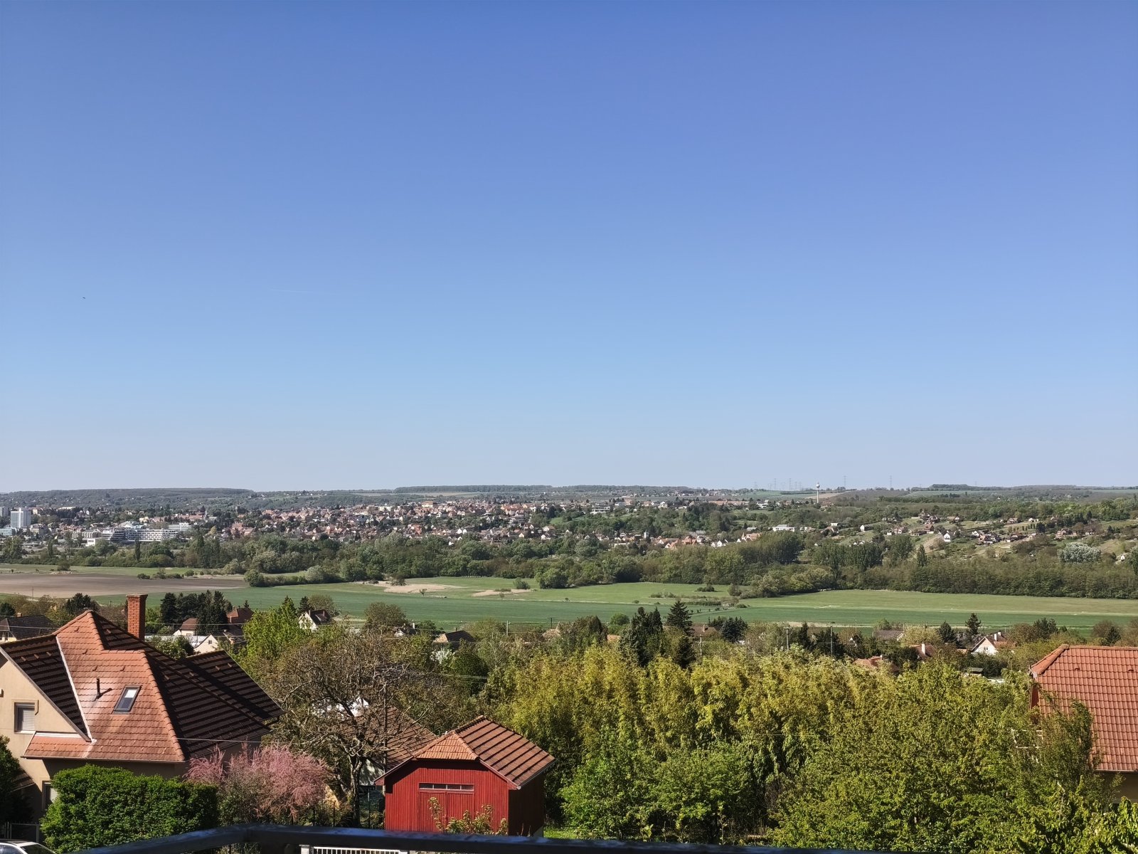 (AAA) Familienhaus mit parkähnlichem Grundstück in außergewöhnlich guter Lage (KK1704-M)