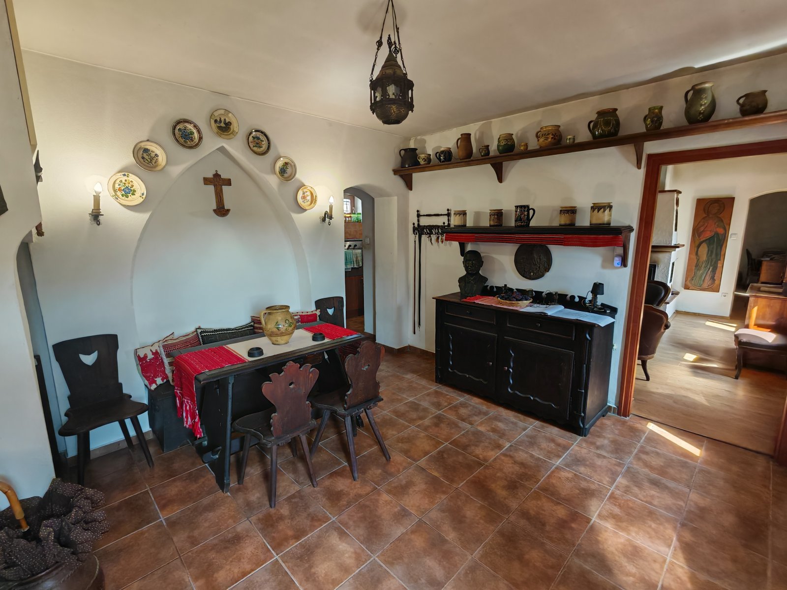 UNGARN: Traditionelles ungarisches Landhaus mit viel Atmosphäre und einem großen Grundstück (AAA) (MW006-2)