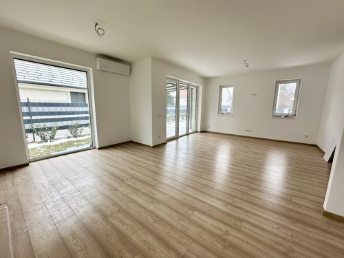 (AAA) Erstbezug: Landhaus am Nordufer des Balatons (CSI009)
