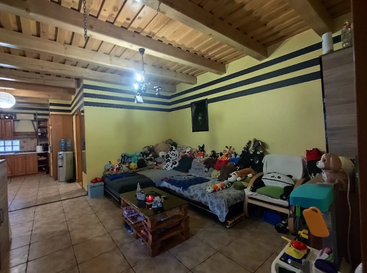 (BAA) Zweigenerationen-Familienhaus mit großem Grundstück bei Österreich (RV0518)