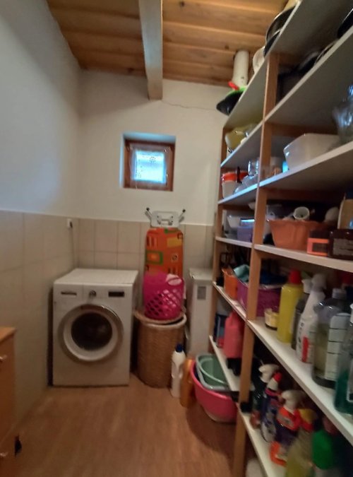 (BAA) Zweigenerationen-Familienhaus mit großem Grundstück bei Österreich (RV0518)