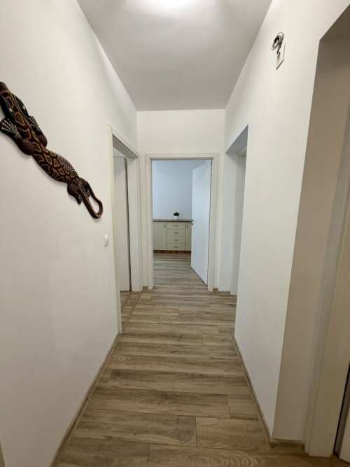 (AAA) Modernes, ebenerdiges Einfamilienhaus am Ufer des Balatons (CSI012)