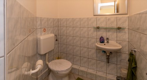 (AAA) Neuwertiges Schmuckstück in der Nähe von Plattensee (33903)