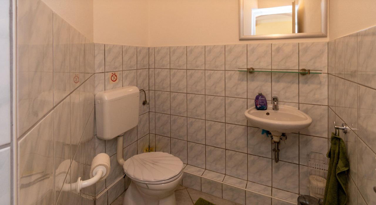 (AAA) Neuwertiges Schmuckstück in der Nähe von Plattensee (33903)