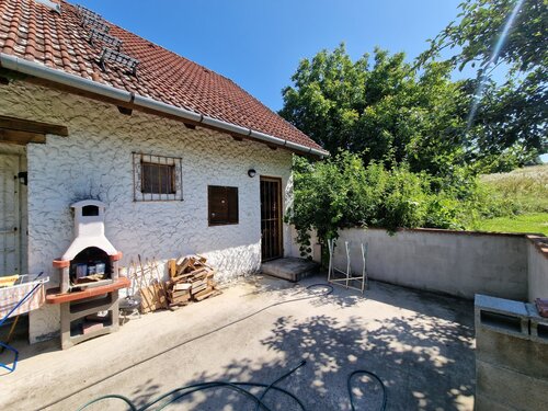 (ABA) Solides Landhaus mit großem Grundstück bei Heviz (CM031-5)