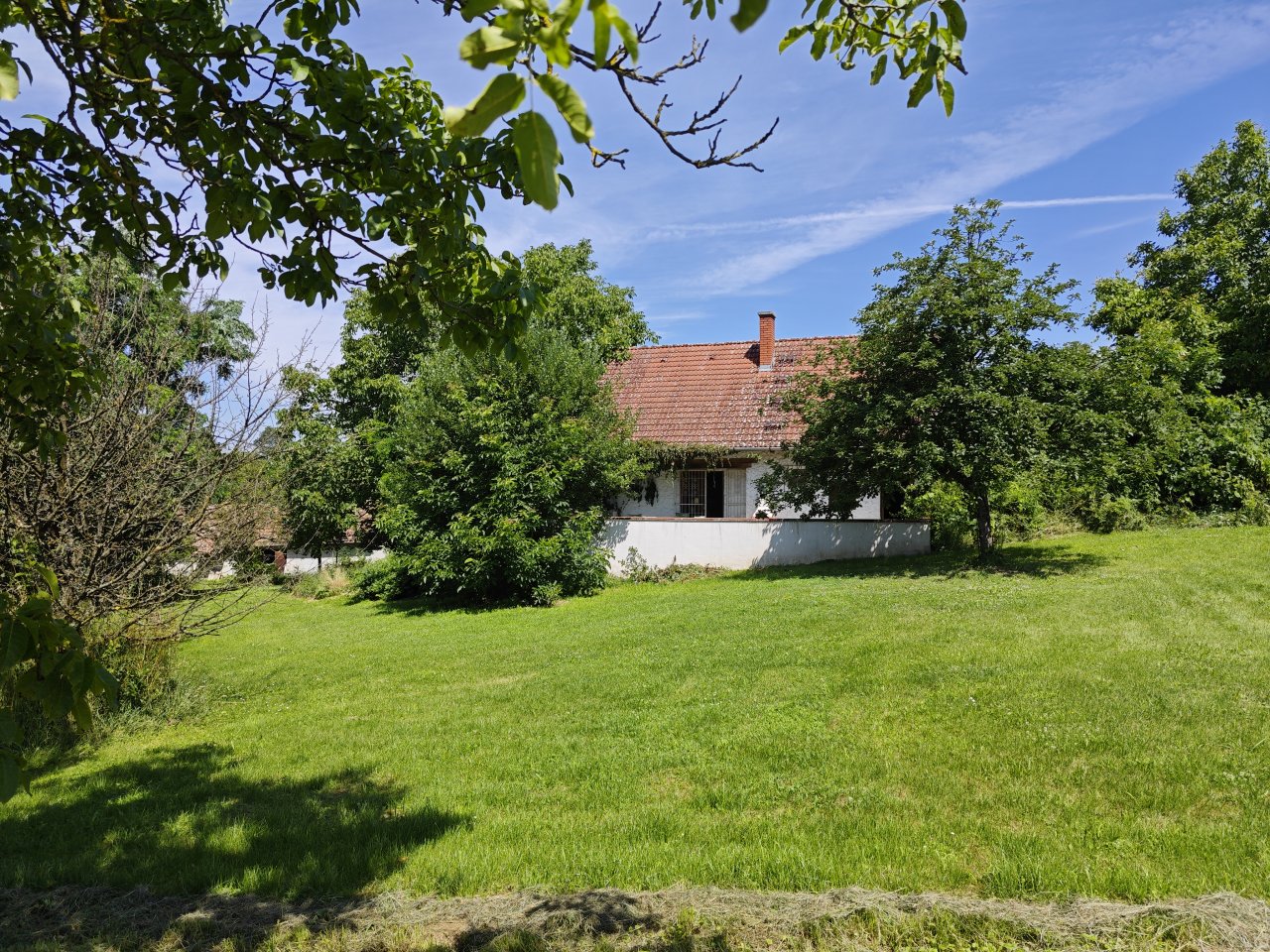 (ABA) Solides Landhaus mit großem Grundstück bei Heviz