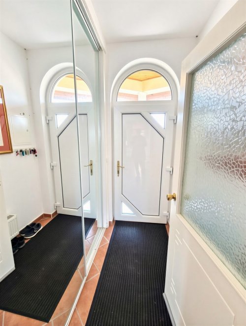(AAA) Neuwertiges Landhaus im Bungalowstil mit Gästeappartment und Pool (CM064-4)