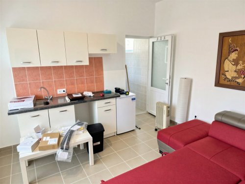 (AAA) Neuwertiges Landhaus mit Gästeappartment, Pool &amp; Caravan-Stellplätzen (CM064-G)