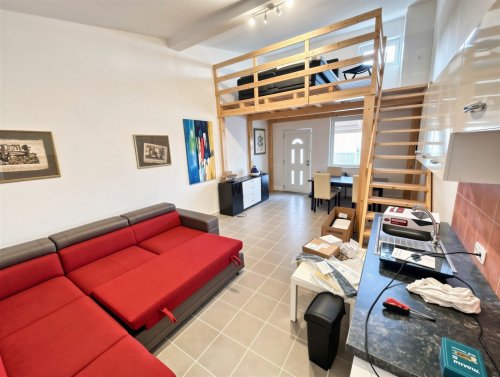 (AAA) Neuwertiges Landhaus mit Gästeappartment, Pool &amp; Caravan-Stellplätzen (CM064-G)