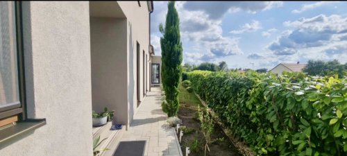 (AAA) Gemütliches Einfamilienhaus mit Pool (CSI013)