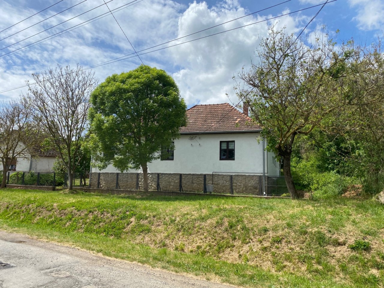 (BAA) Renoviertes Einfamilienhaus in ruhiger, naturnaher Lage (FB0461)