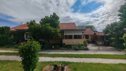 (BAA) Landhaus in ruhiger Lage mit sehr schönem Grundstück (MW1015)