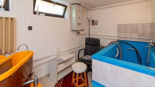 (AAAB) Familienhaus mit Pool in Héviz für Geschäft &amp; Privat geeignet (33739-2)