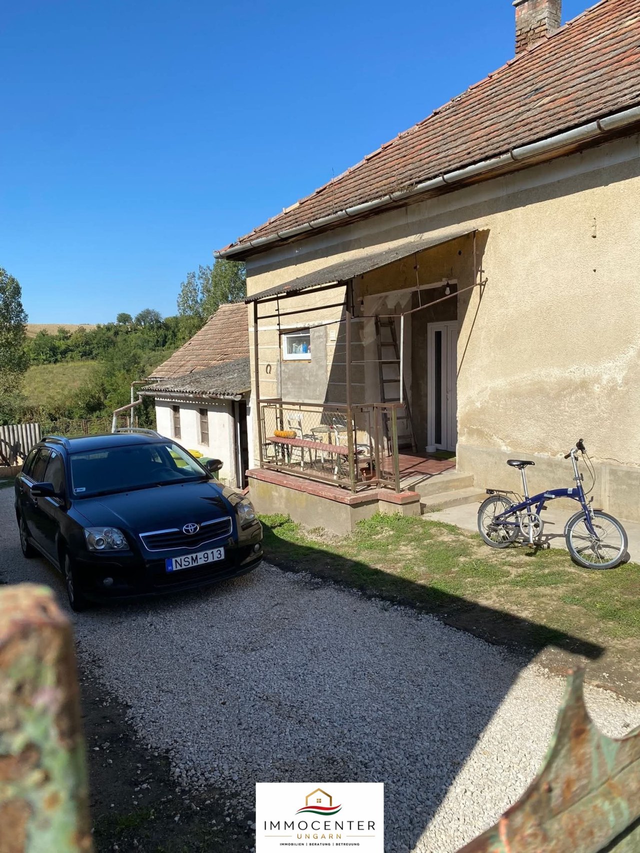 (BBA) Teilrenoviertes Einfamilienhaus in einer ruhigen Lage (KK0602)