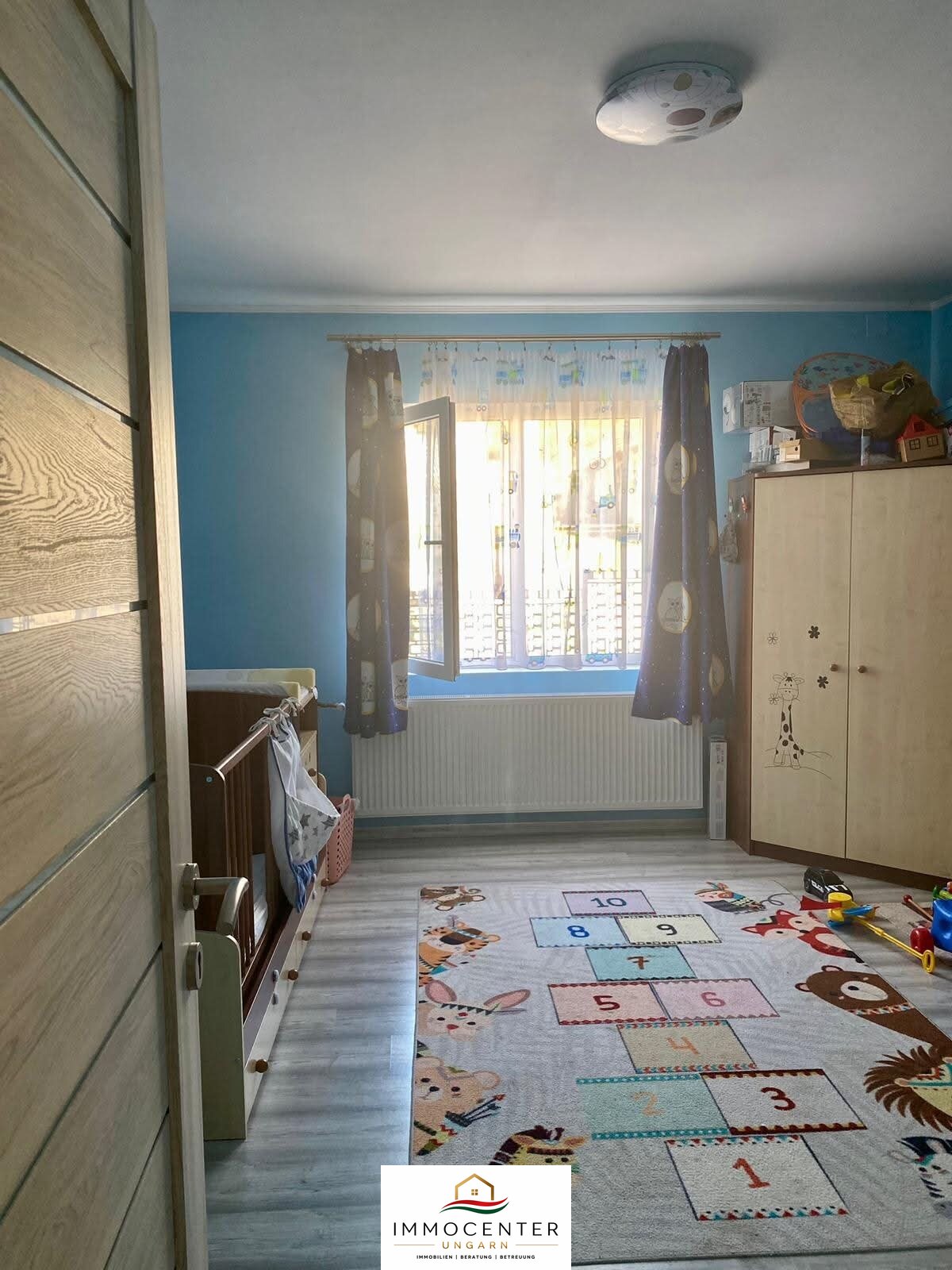 (BBA) Teilrenoviertes Einfamilienhaus in einer ruhigen Lage (KK0602)