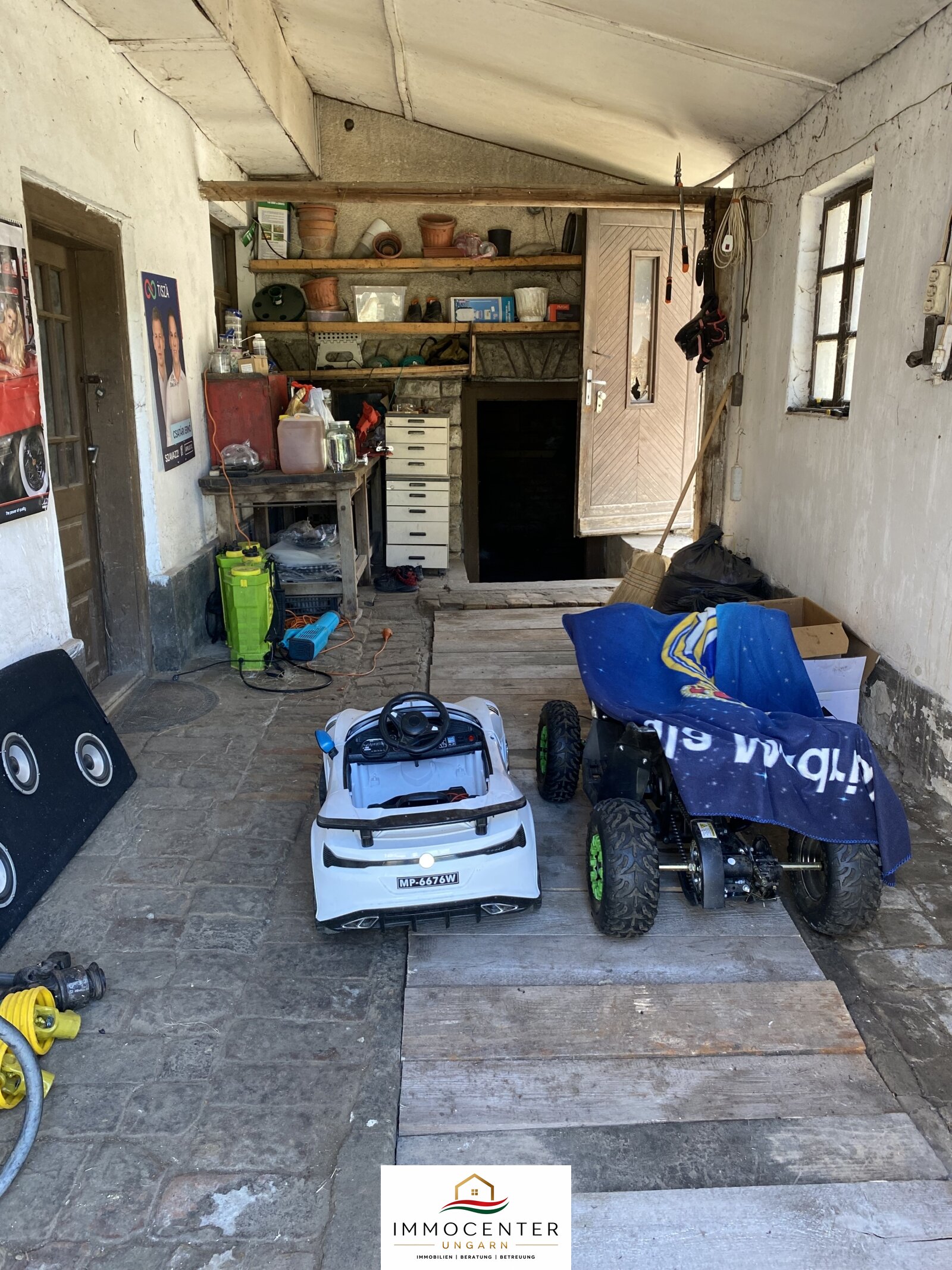 (BBA) Teilrenoviertes Einfamilienhaus in einer ruhigen Lage (KK0602)