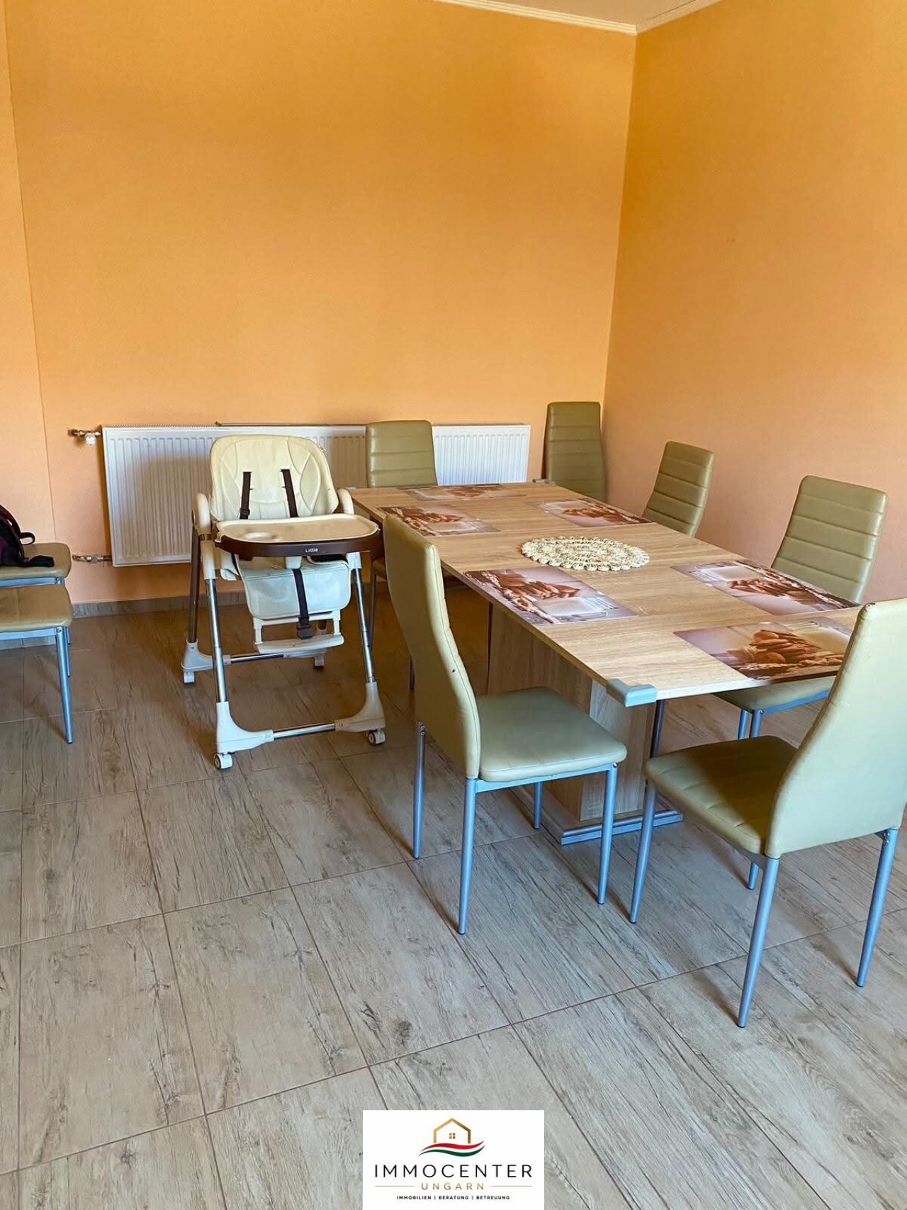 (BBA) Teilrenoviertes Einfamilienhaus in einer ruhigen Lage (KK0602)