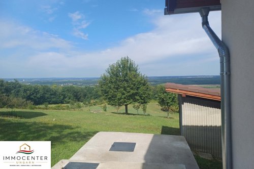 (BBB) Renoviertes kleines Haus auf einem Weinberg langfristig zu vermieten (CM1354)