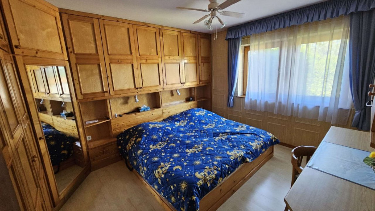 Großzügiges Wohnhaus mit 3 Einheiten, Pool und parkähnlichem Garten (CM225)