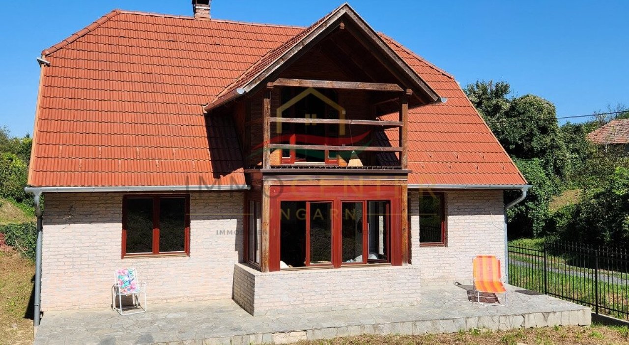 (AAA) Renoviertes Einfamilienhaus bei Héviz mit Wald (33635)