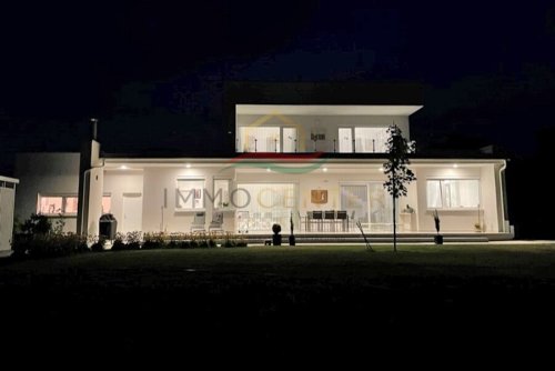 (AAA) Exklusives Haus fantastischem Panorama,Thermalbad-Nähe (FER0617)