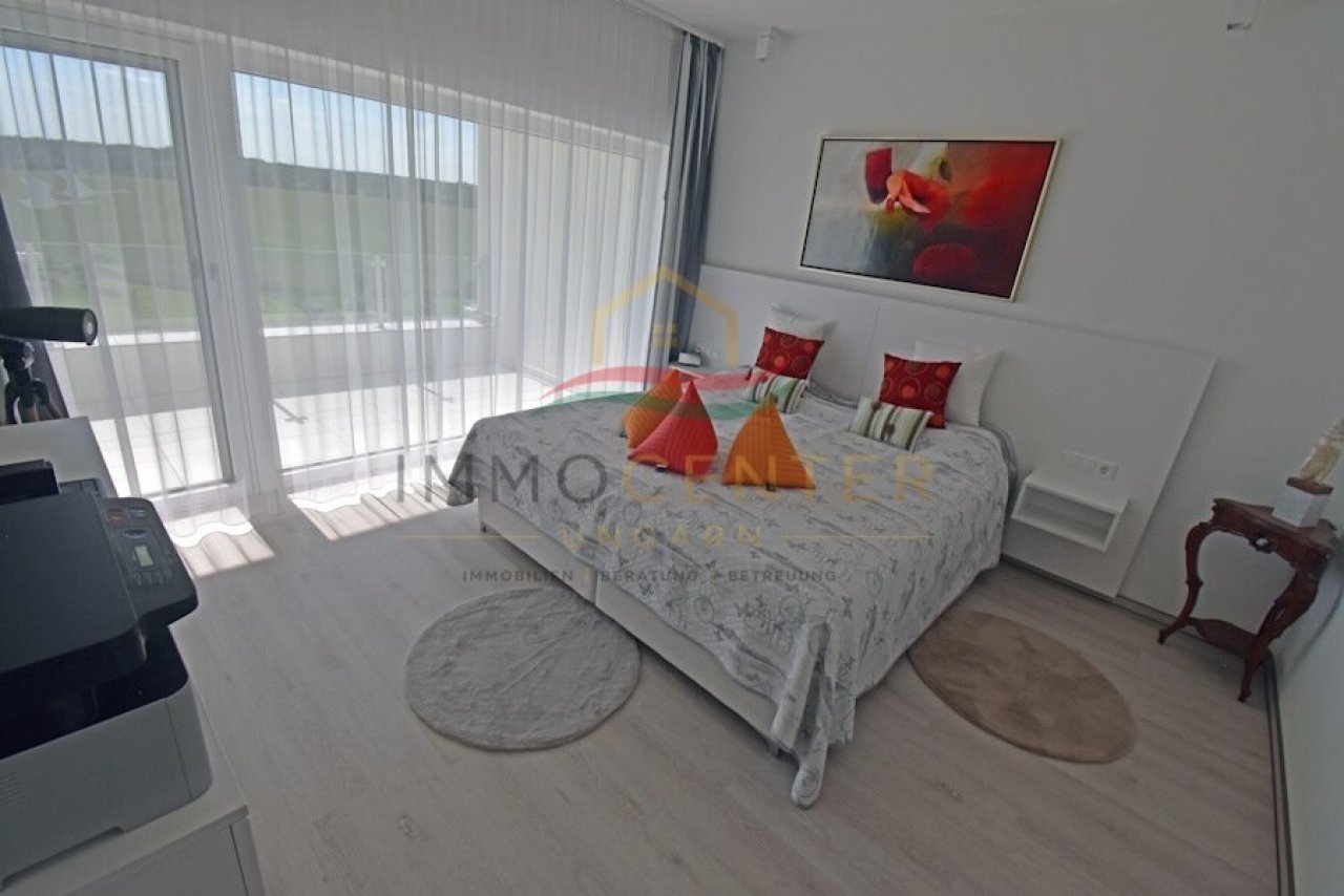 (AAA) Exklusives Haus fantastischem Panorama,Thermalbad-Nähe (FER0617)