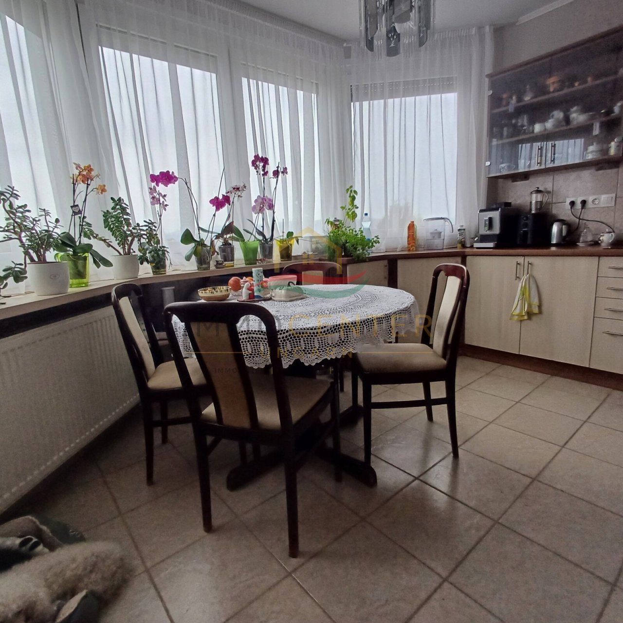 (ABA) Renovierte 3-Zimmer-Wohnung mit Balkon in bester Lage (KE10)